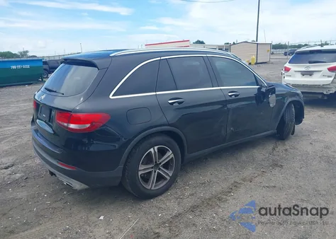 2016 Mercedes-Benz Glc 300 from USA, damaged, VIN WDC0G4JB4GF108562